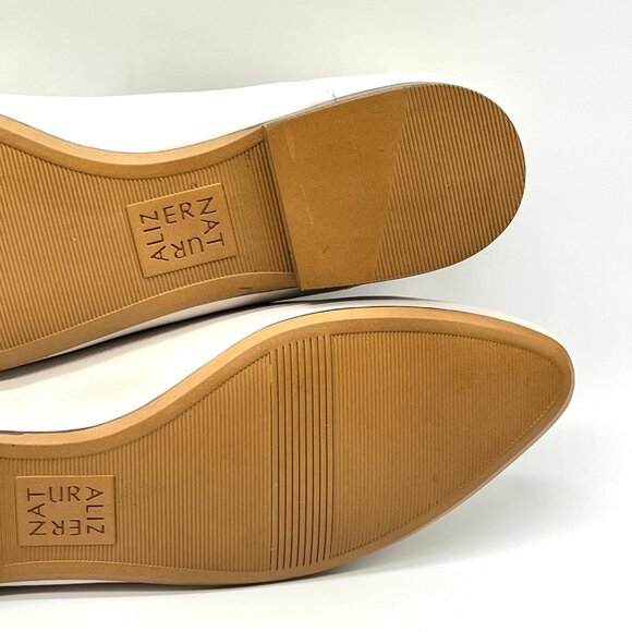 Naturalizer Womens Size 7M Lorna Bone Cream Leather Flats Loafers Shoes - Picture 10 of 11